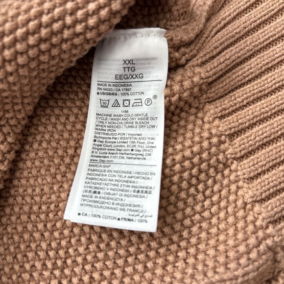 GAP Cable Knit Sweater in Beige - Picture 6 of 6